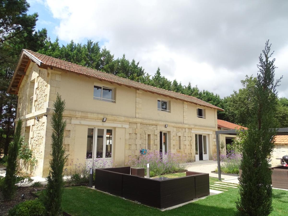 Villa Entiere Du Chateau Lacroix De Civrac 3 Ch, 3 Sdb, Piscine Xxl,Sauna, 4 Etoiles,7 Pers Buitenkant foto