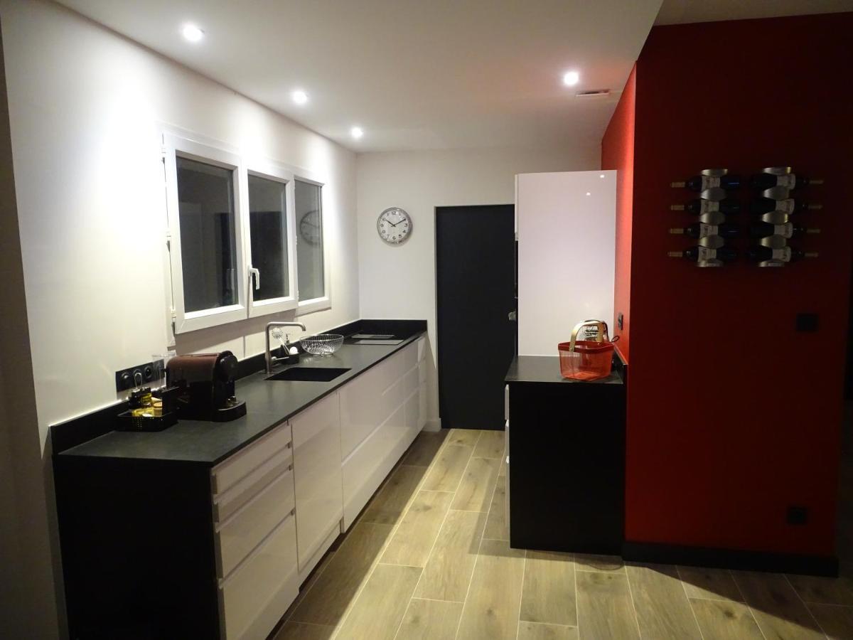 Villa Entiere Du Chateau Lacroix De Civrac 3 Ch, 3 Sdb, Piscine Xxl,Sauna, 4 Etoiles,7 Pers Buitenkant foto